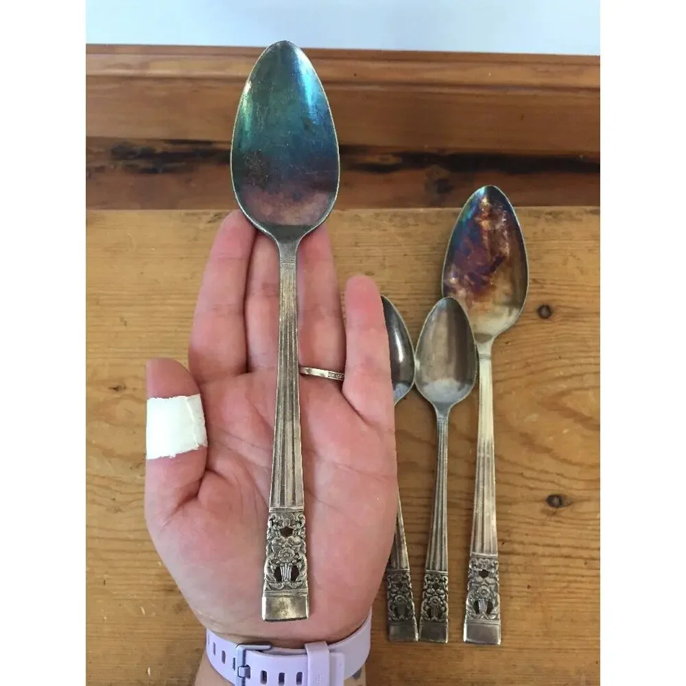 Lot 4 Vtg ONEIDA Community Plate Silverplate Flatware Serving Tea Spoons